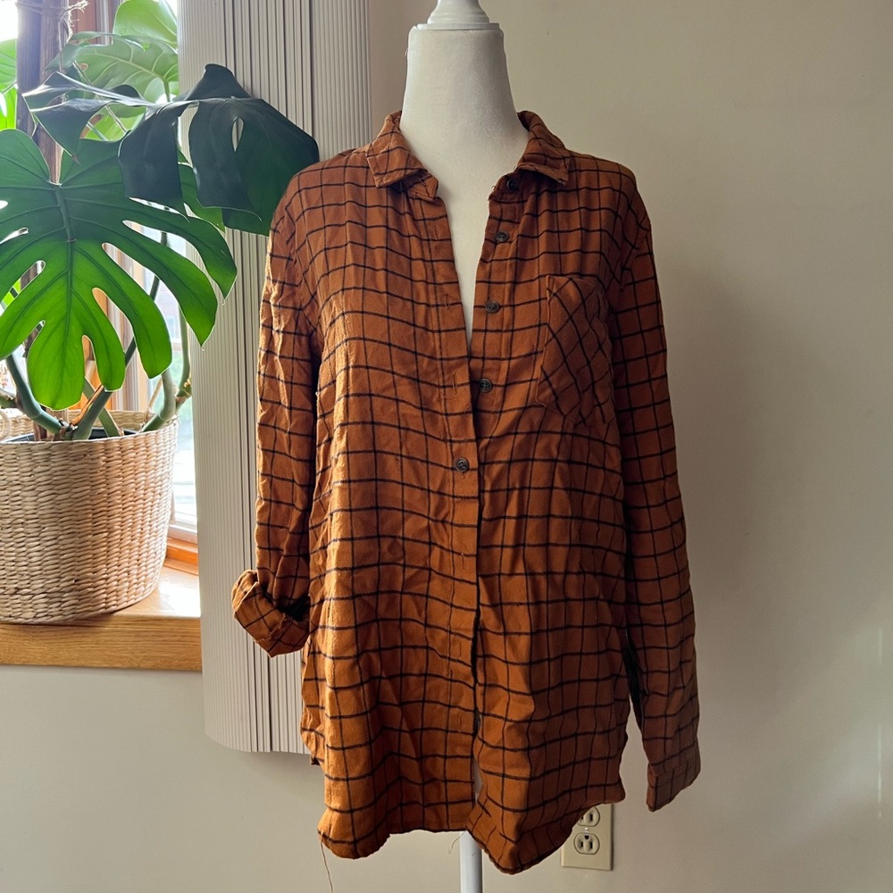 Flannel Button Down. Size M - image 1